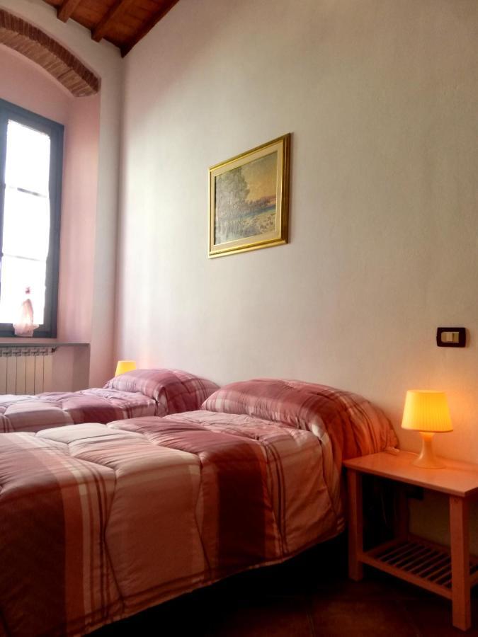 La Casa Di Giosue Livorno Exterior foto